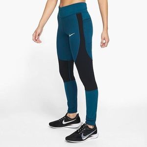 NEW Women’s NIKE leggings